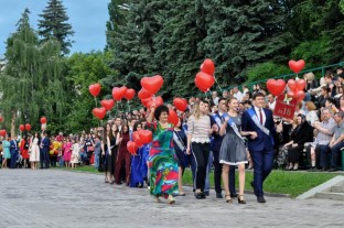 Картинки по запросу выпускной бал черкесск фото